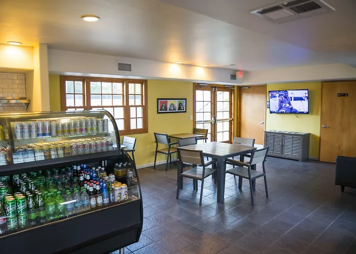 Orange Tree Inn