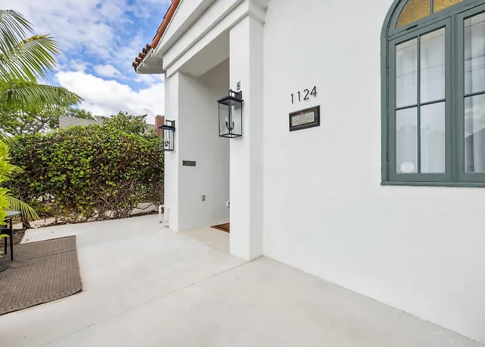 Casa Castillo, A Zenstay Hotel